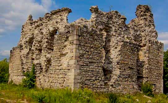 Serednyansky castle of the knights Templar