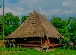 Boykovskaya wooden hut from the village of Guklivy in 1850