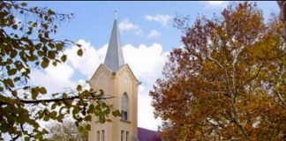 Релігійне життя на Закарпатті в XX столітті Церква християн-адвентистів сьомого дня в Ужгороді