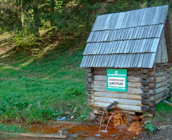 Джерело мінеральної води біля села Келечин