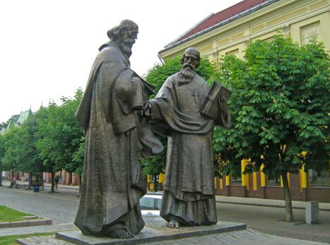 Пам'ятник Кирилу і Мефодію в Мукачеві