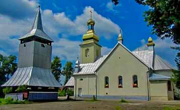 Нова церква Архангела Михаїла в с. Крайниково