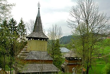 Миколаївський храм з дзвіницею в селі Рекіти