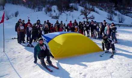Дитячі змагання з гірськолижного спорту в Усть-Чорній