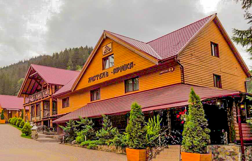 Restaurant and hotel complex “Arnica”, Mizhhiria