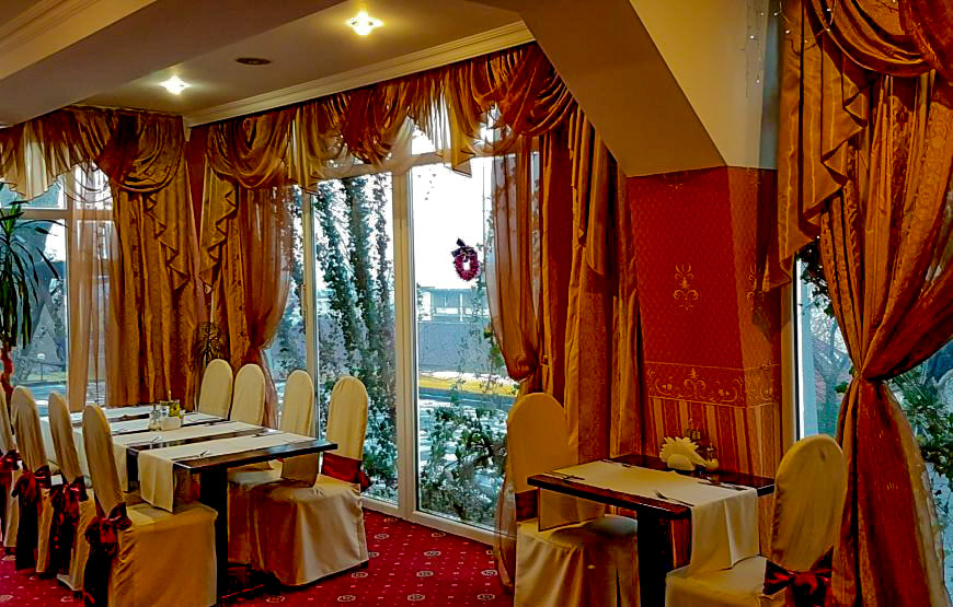 Restaurant im Hotel “Kvele Polyana”.