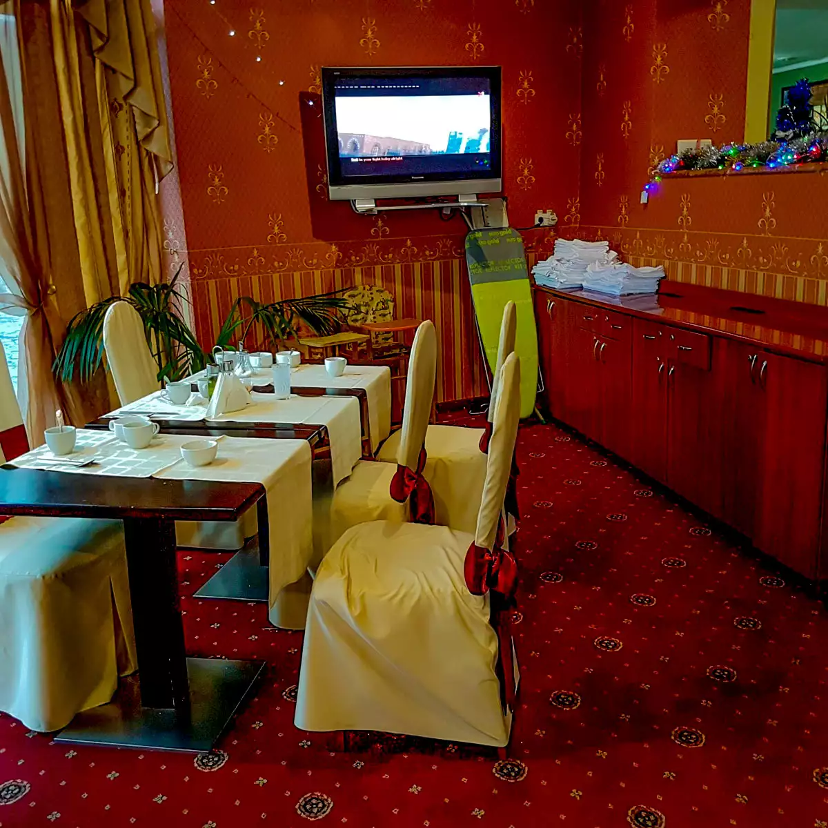 Ресторан при готелі «Квеле Поляна»