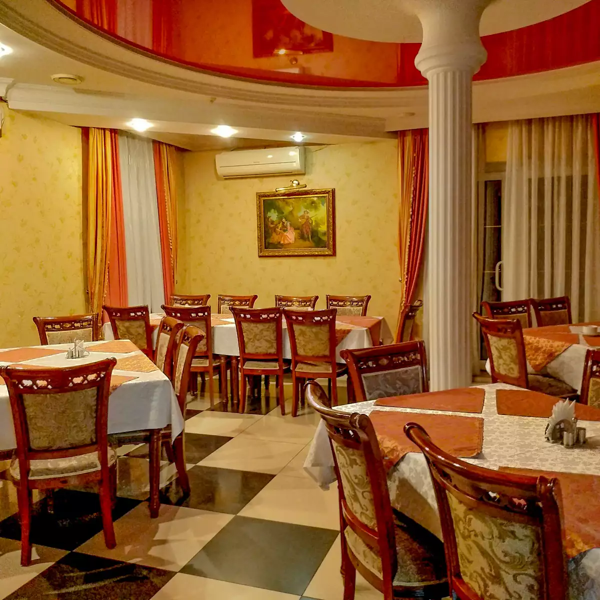 Ресторан гостиничного комплекса «София»