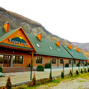 Розважально-готельний комплекс «Чорна Гора»