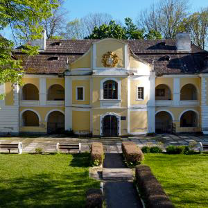 Палац-резиденція баронів Перені