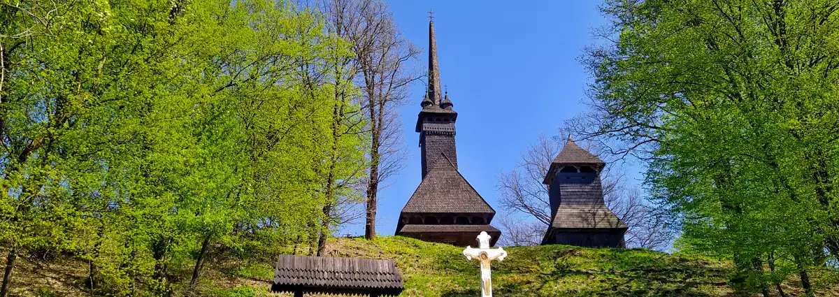 Готична церква в селі Данилово