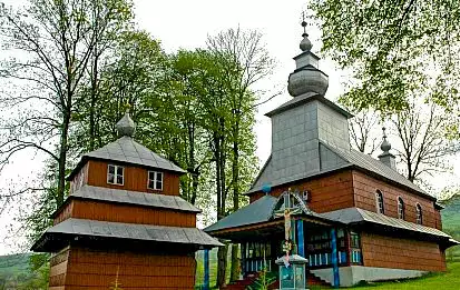 Храм з дзвіницею в селі Задільське