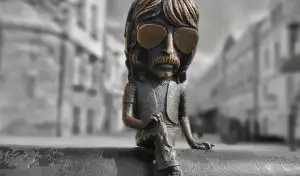 Міні-скульптура «Джон Лорд»