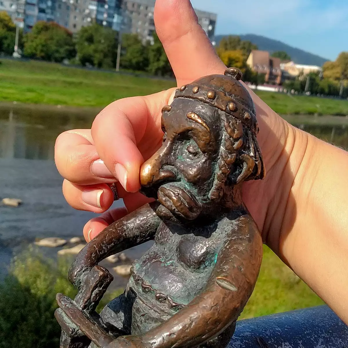 Міні-скульптура «Кельт» в Мукачеві