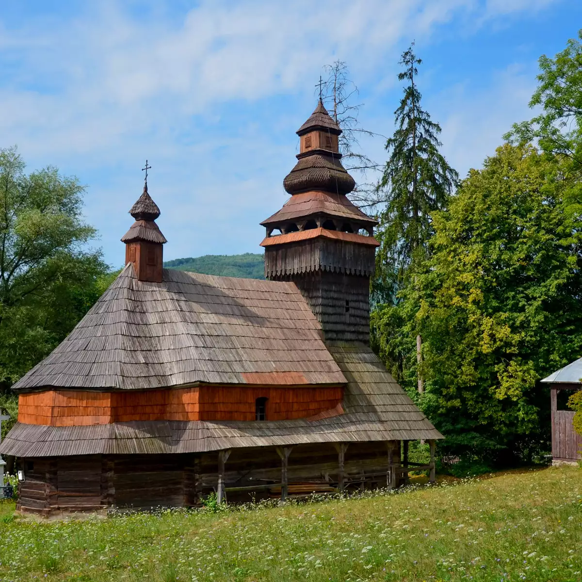 Церква святого Миколая в селі Чорноголова