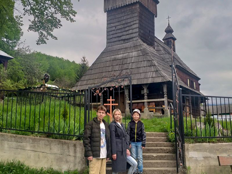 Церква святого Миколая в селі Чорноголова