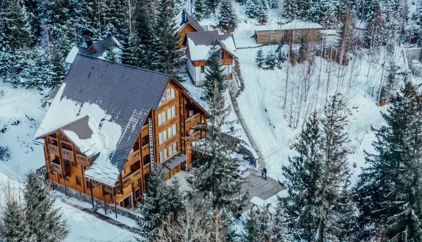 Готелі у Микуличині