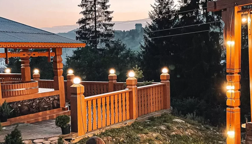 Будиночок з чаном у Буковелі