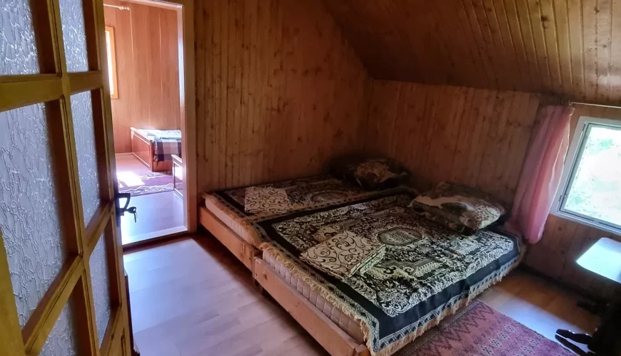 Чотиримісний номер у гостьовому будинку «Lumei» (Солотвино)