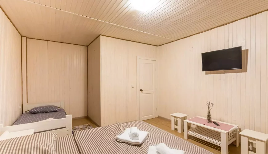 Номер Deluxe 2+1 у готелі Романтик (Солотвино)