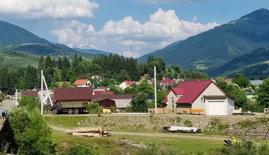 Садиби та котеджі у Колочаві