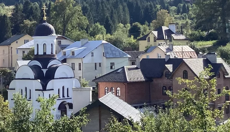 Церкви та храми Східниці