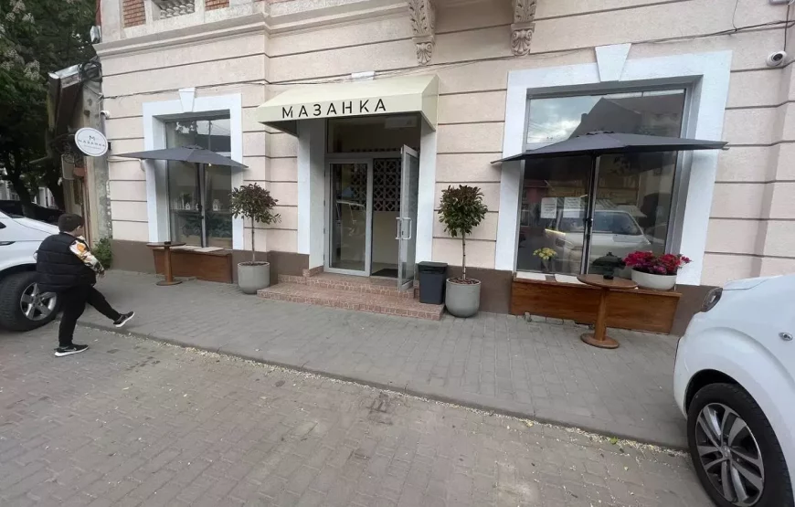 Mazanka coffee shop and confectionery