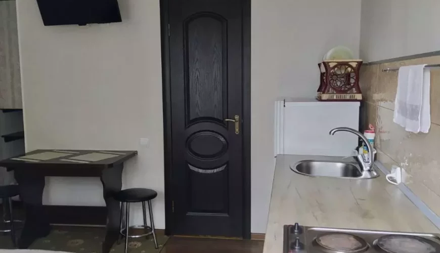 Номер з окремим входом у садибі "Ніна" (Берегове)