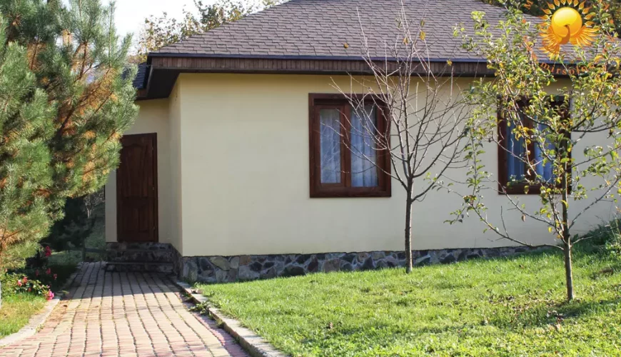 Котедж у готелі 