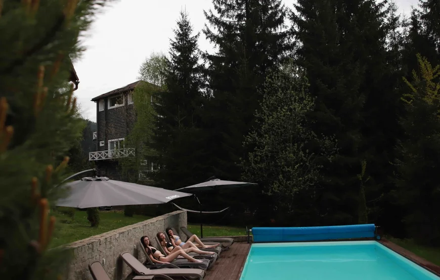 Маєток «Ліс і Гори»