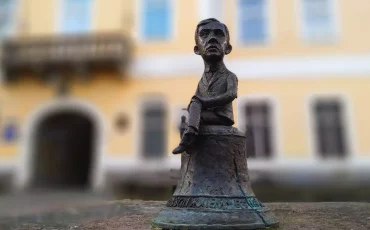 Міні-скульптура «Георгій Жаткович» в Ужгороді