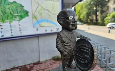 Міні-скульптура «Фрідман Мілтон» в Ужгороді