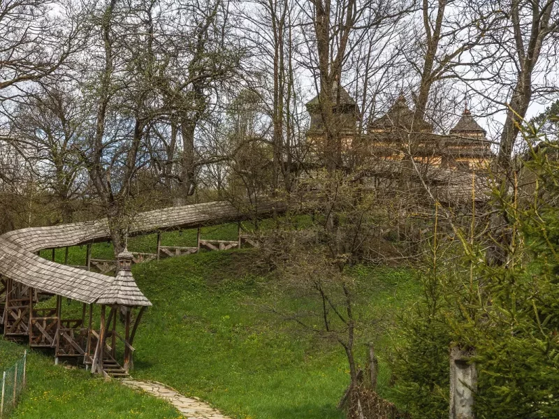 Церква Покрова Пресвятої Богородиці в селі Кострина