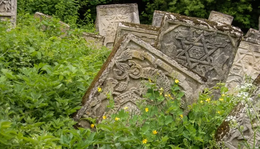Єврейське кладовище у Косові