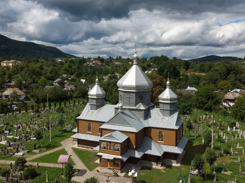 Монастирська церква Різдва Івана Хрестителя у Косові