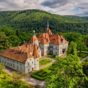 Дитячий тур з Ужгорода по замкам Закарпаття